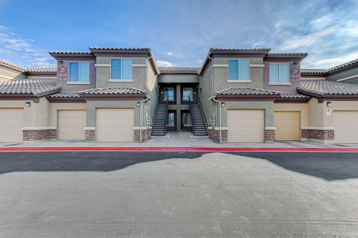 House for rent at 6868 Sky Pointe Dr, Las Vegas, NV 89131