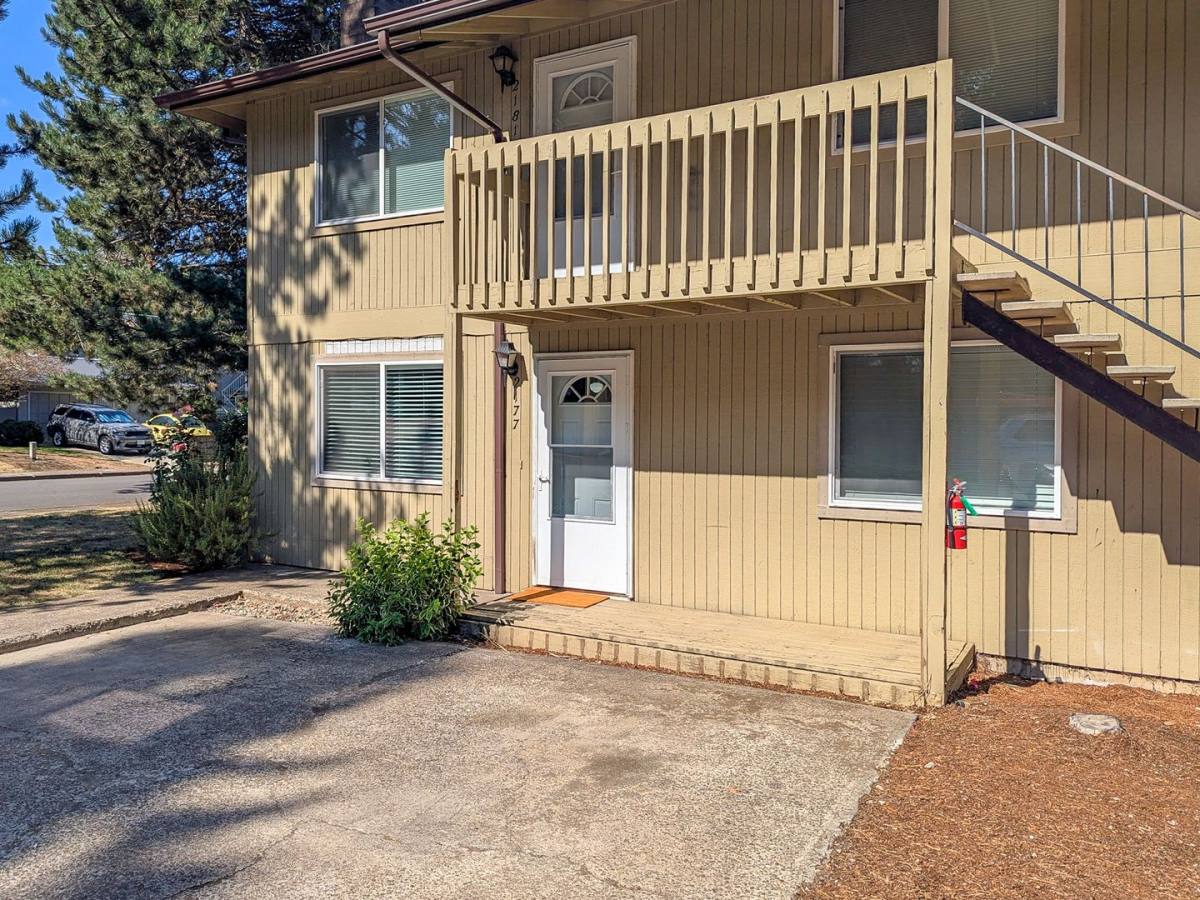 Apartment for rent at 2177-2183 Nomad Court SE, Salem, OR 97306