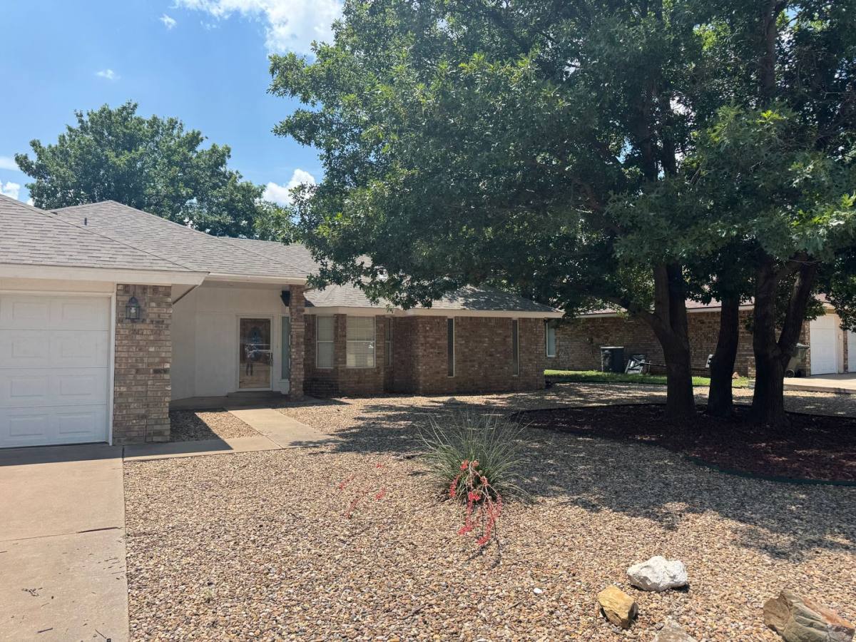 House for rent at 2200 Fairway Terrace, Clovis, NM 88101