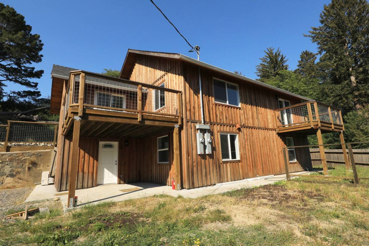 Apartment for rent at 287 & 247 S Westhaven Dr, Trinidad, CA 95570