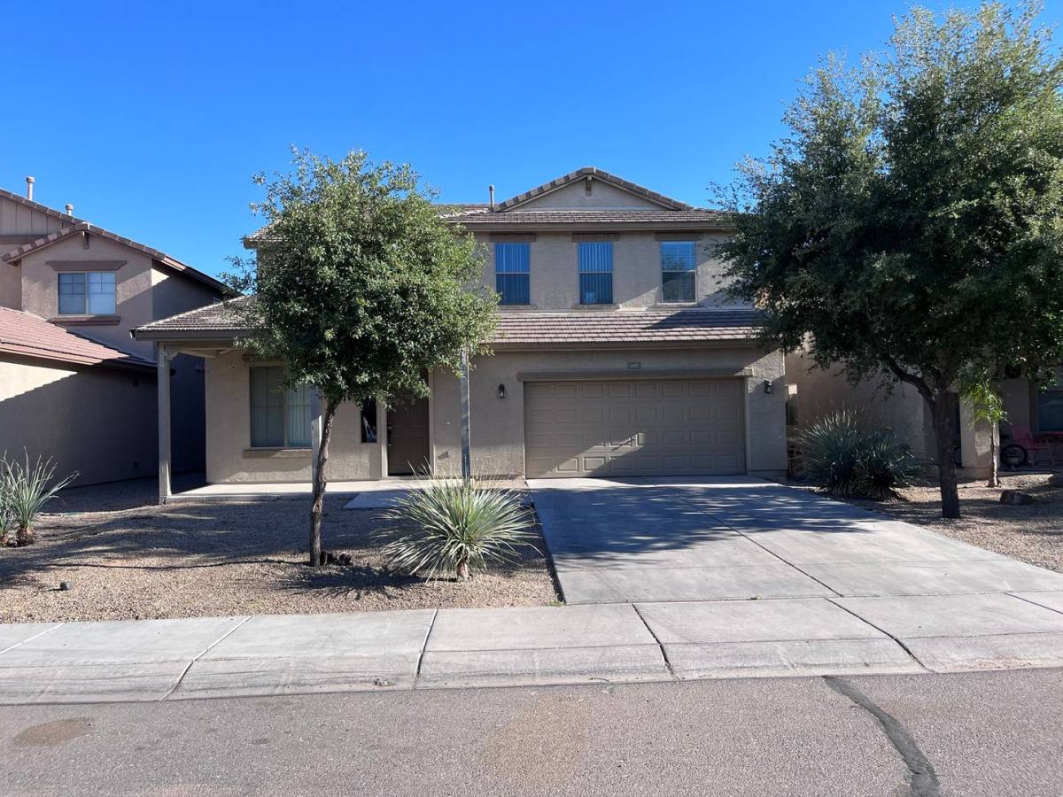 House for rent at 1127 W Desert Valley Dr, San Tan Valley, AZ 85143
