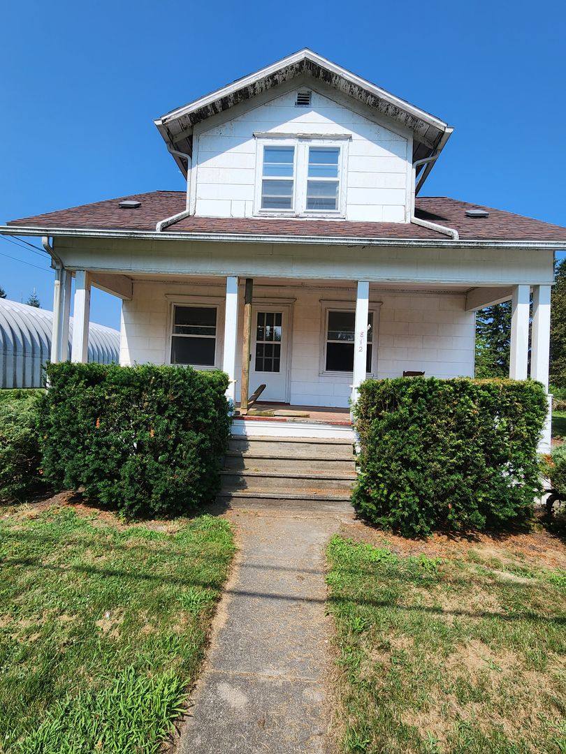 House for rent at 812 Brentwood Rd, Jackson, MI 49202