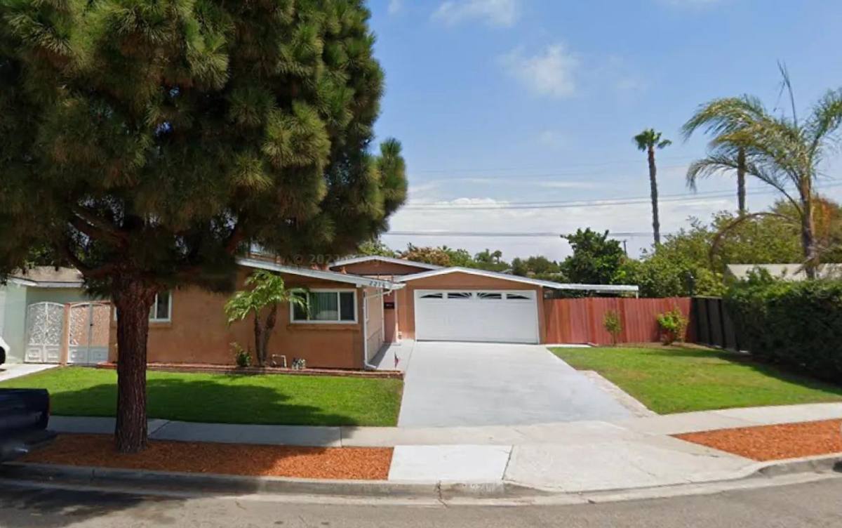 House for rent at 2216 Anaheim Ave, Costa Mesa, CA 92627