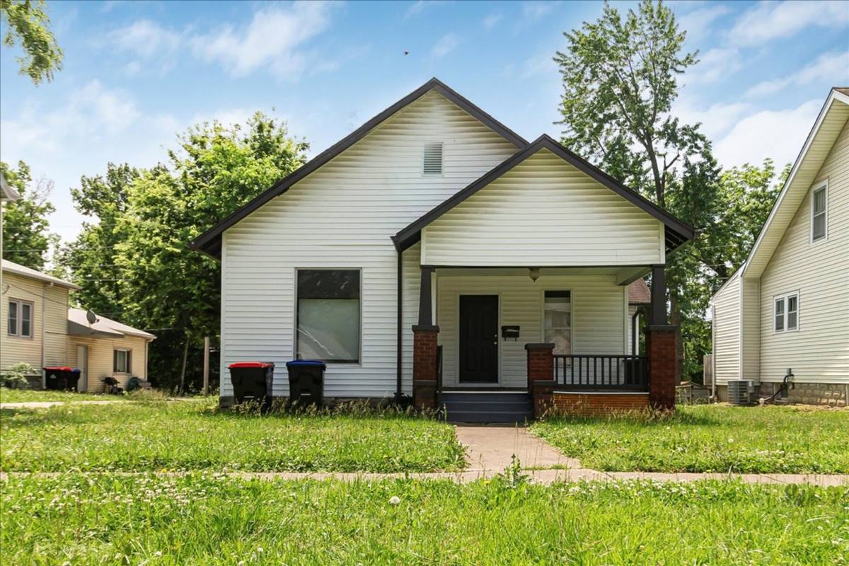 House for rent at 416 Grover St, Warrensburg, MO 64093