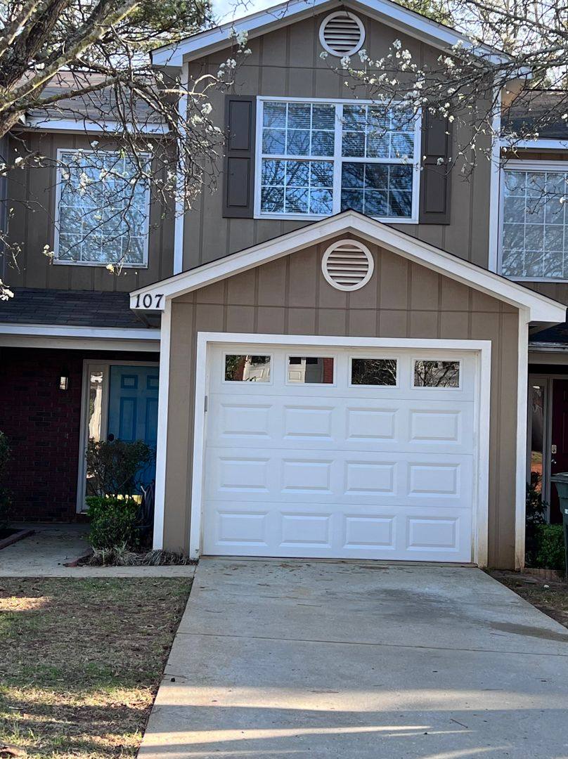 Townhouse for rent at 107 W Briar Dr, Enterprise, AL 36330