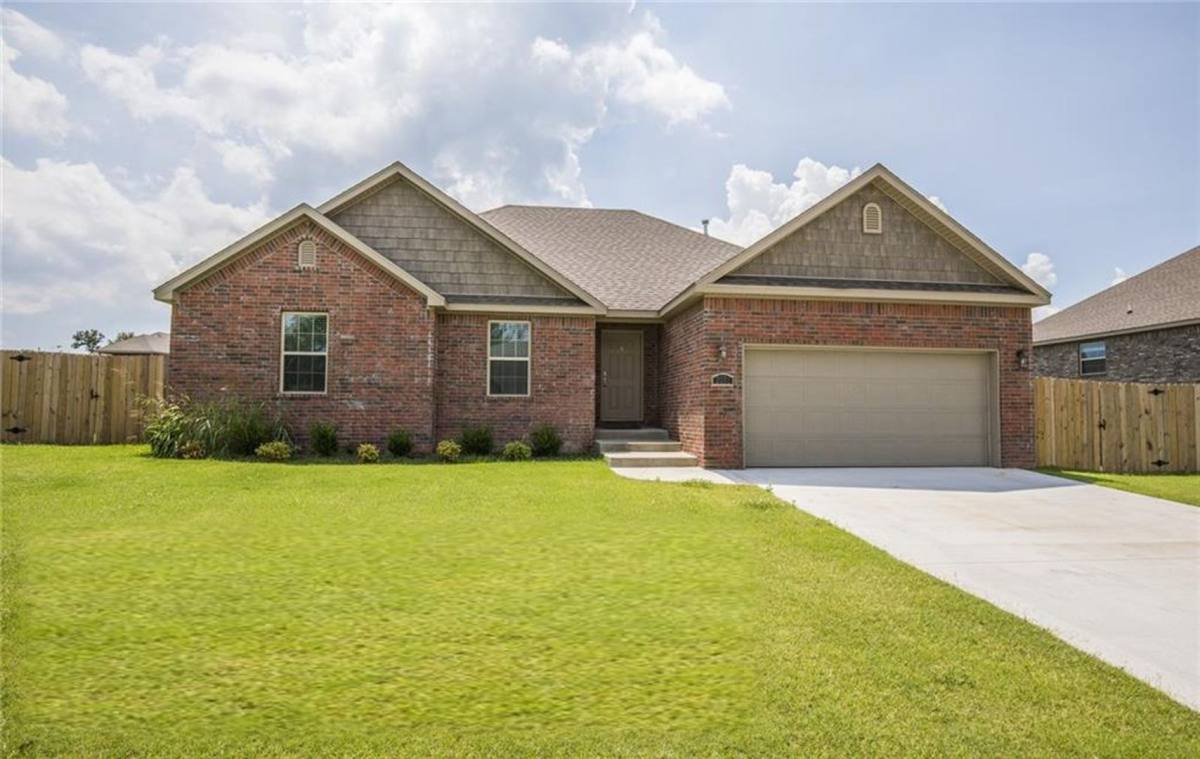 House for rent at 2031 Dover Cove, Pea Ridge, AR 72751