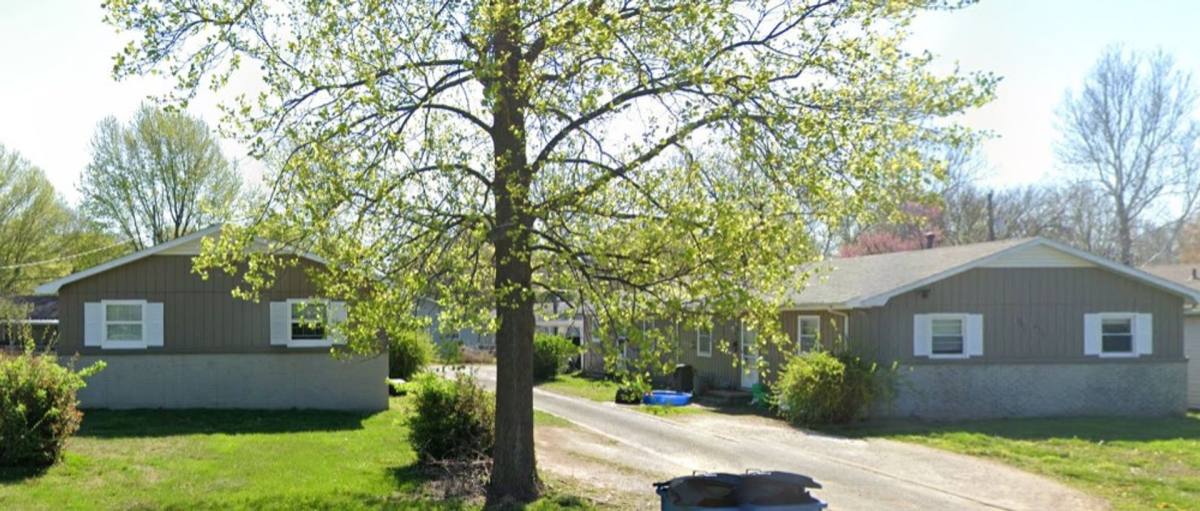 Apartment for rent at 638 N Patterson Ave, Springfield, MO 65802