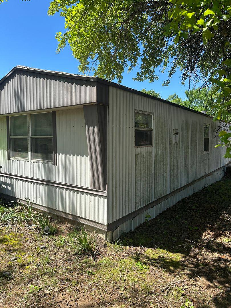 Apartment for rent at 823 Wolfe Lane, Ada, OK 74820