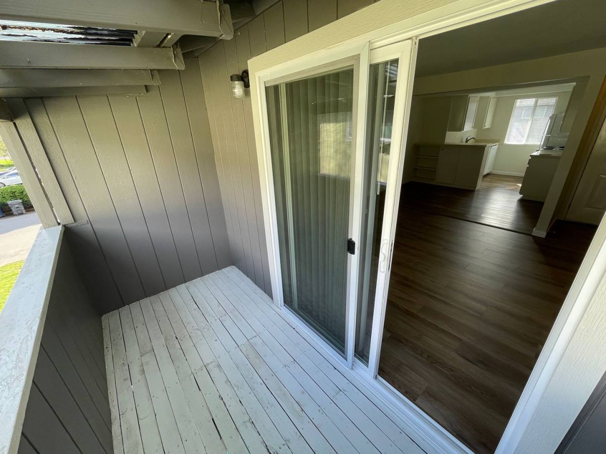 Apartment for rent at 336 Whitesell Ave W, Monmouth, OR 97361