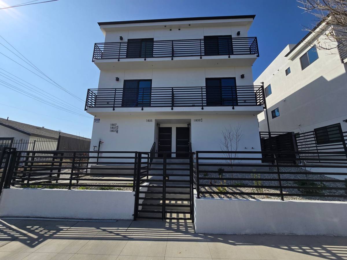 Apartment for rent at 1805 1 2 Workman St, Los Angeles, CA 90031