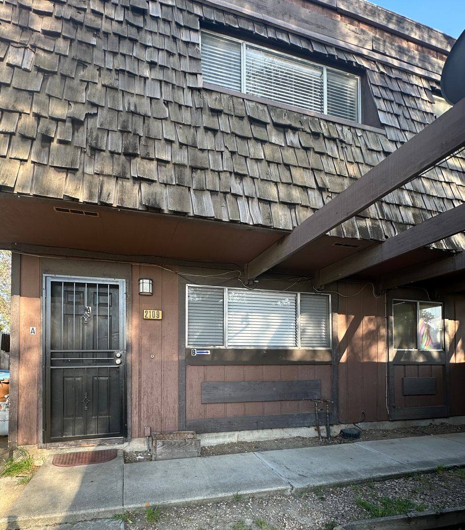 Apartment for rent at 2109 L St, Antioch, CA 94509