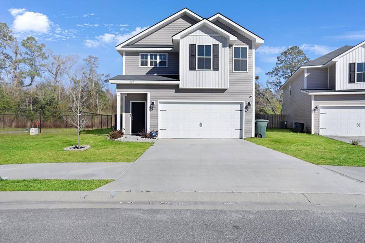 House for rent at 609 Fairview Circle, Hinesville, GA 31313