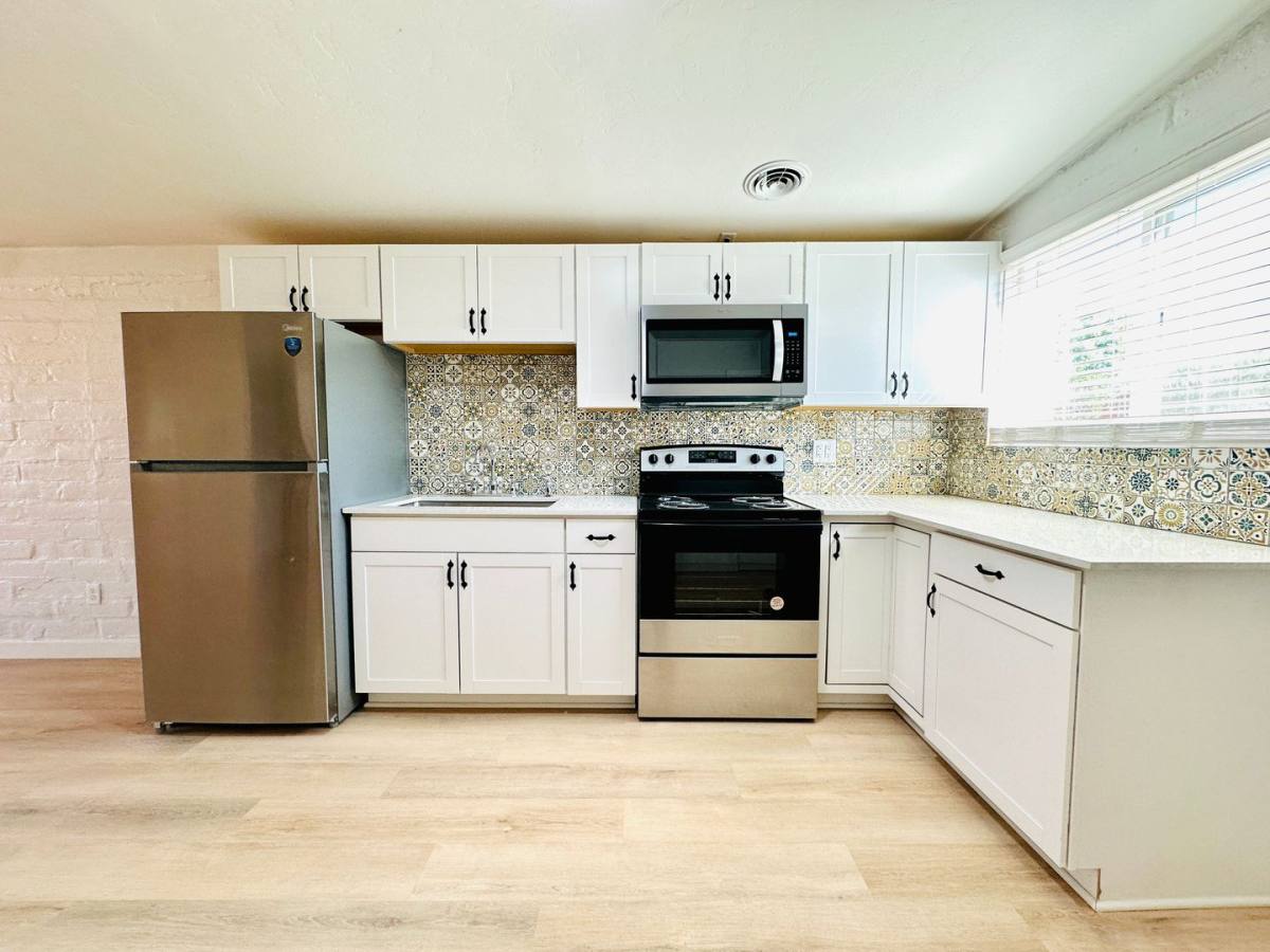 Townhouse for rent at 1620 E Adelaide Dr, Tucson, AZ 85719