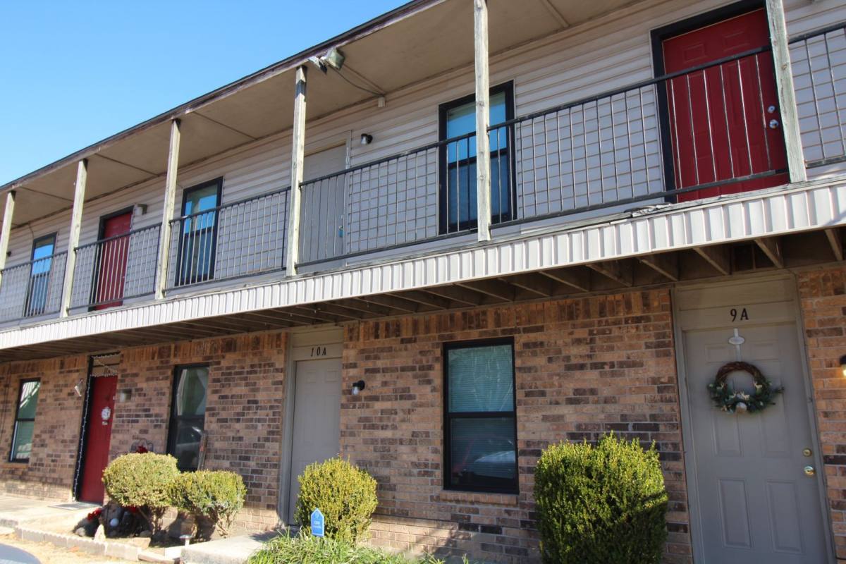 Apartment for rent at 1901 E Lindsey, Norman, OK 73071