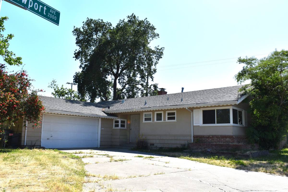 House for rent at 7324 21st St, Sacramento, CA 95822
