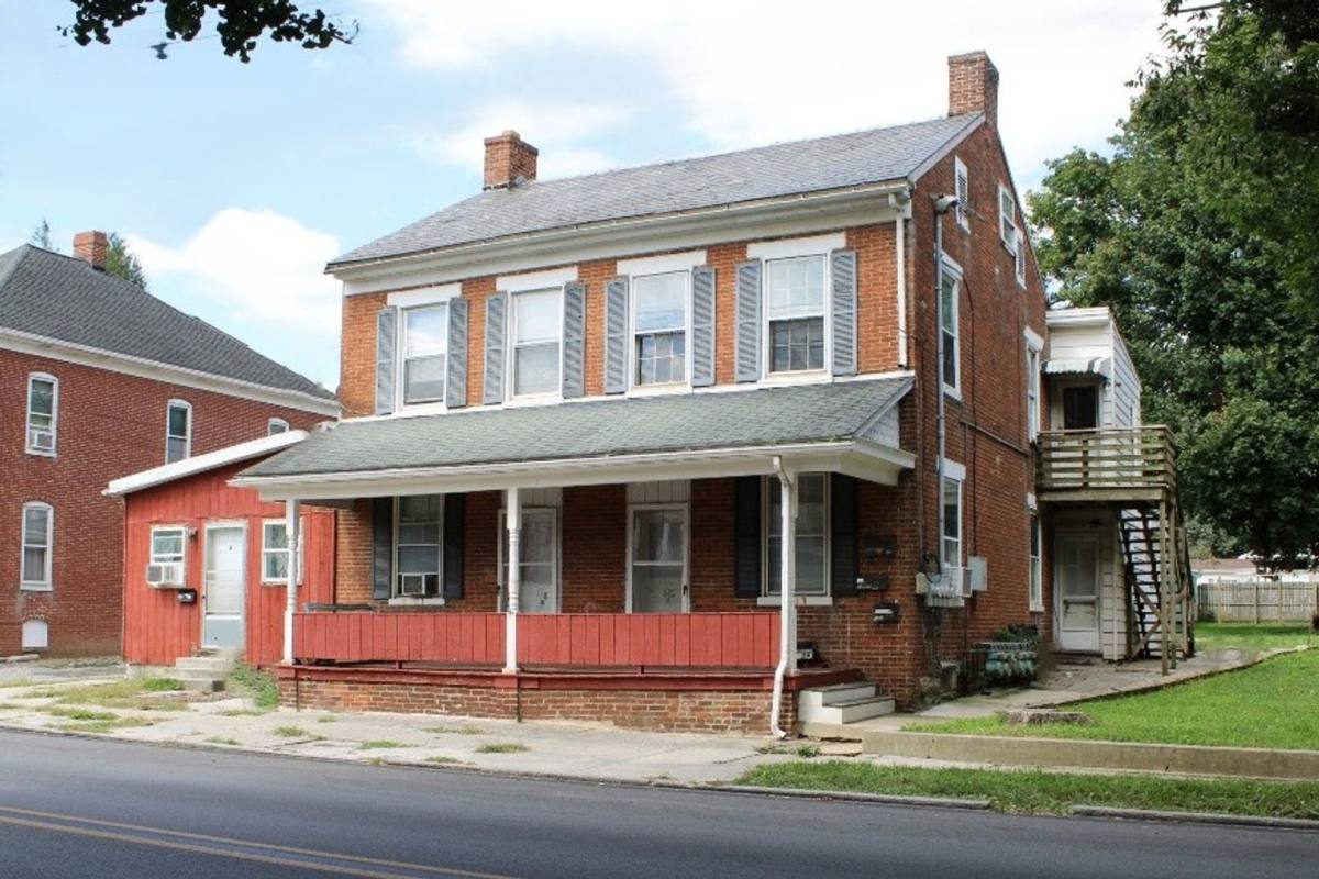 Apartment for rent at 648 Broadway, Hanover, PA 17331