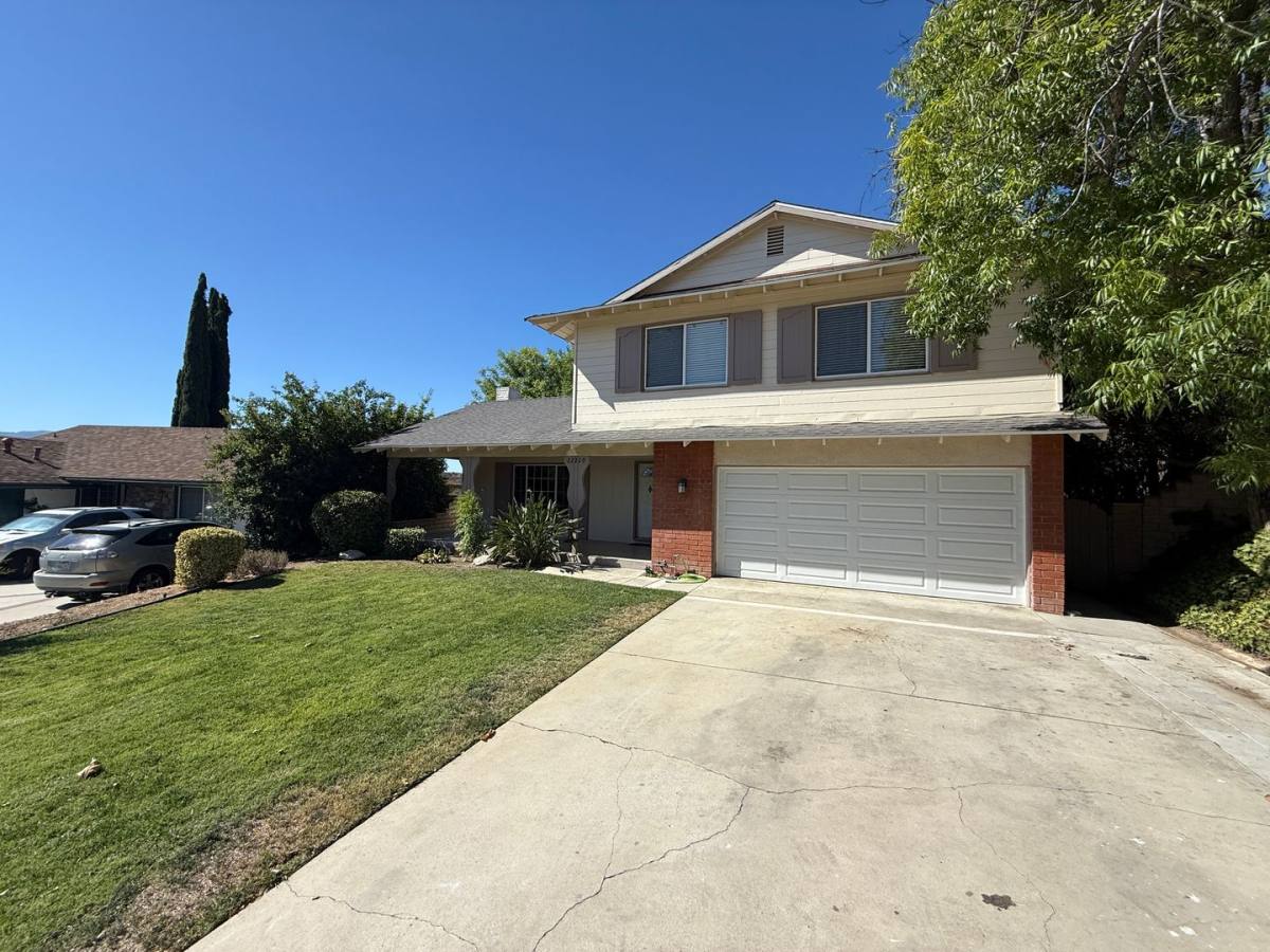 House for rent at 22220 Canones Circle, Santa Clarita, CA 91350