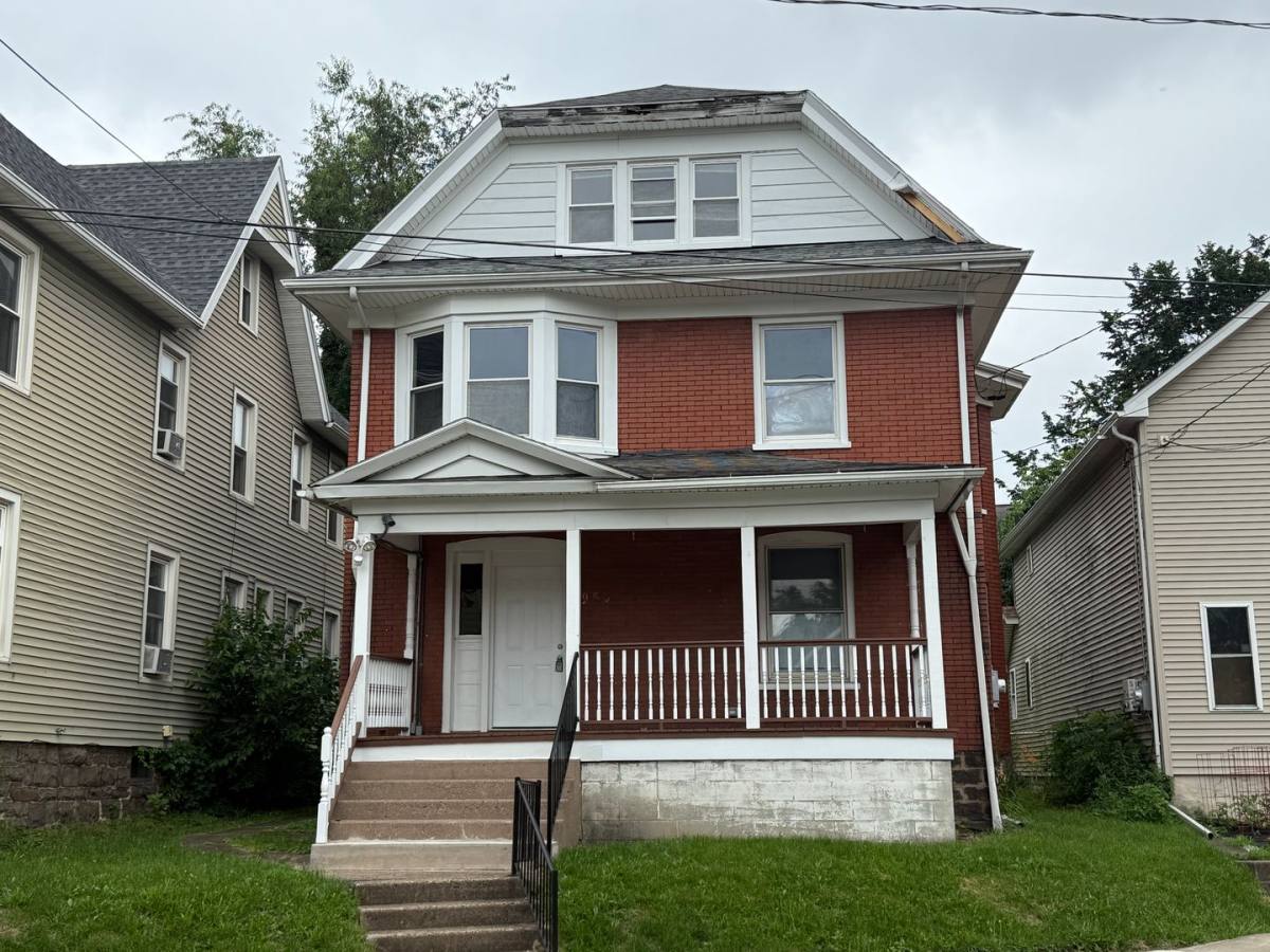 House for rent at 952 Market St, Williamsport, PA 17701
