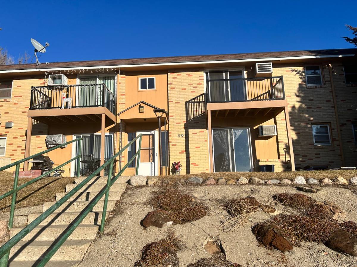 Apartment for rent at 904 3rd Ave NW, Mandan, ND 58554