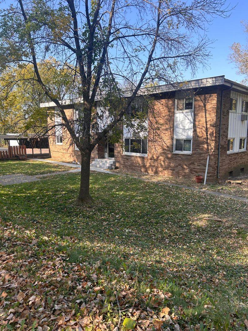 Apartment for rent at 525 E Park Ave, Chippewa Falls, WI 54729