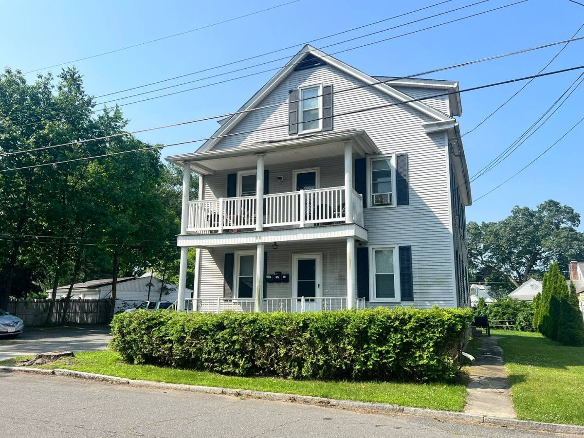 Apartment for rent at 24 Davis St, Springfield, MA 01104