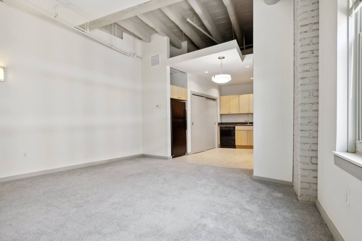 Apartment for rent at 2010-2020 Euclid Ave, Cleveland, OH 44115