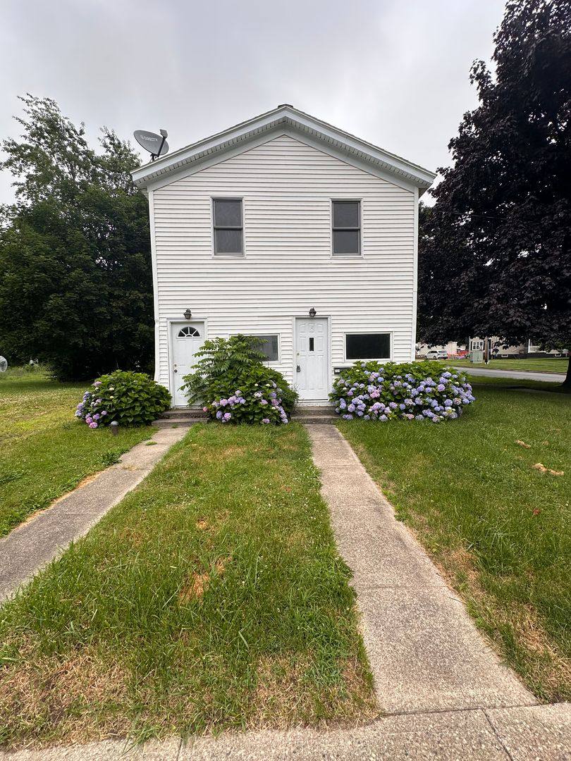 Apartment for rent at 269-271 E 10th St, Oswego, NY 13126