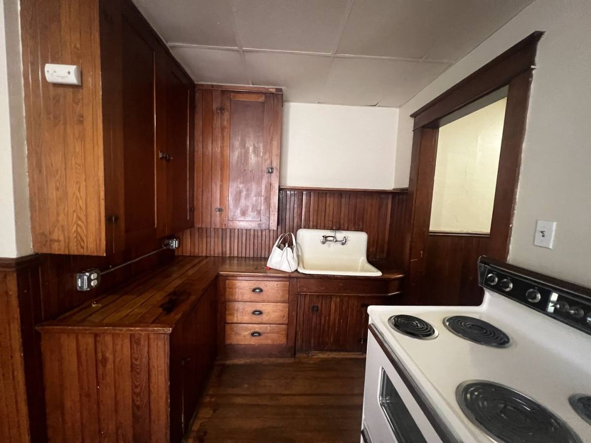 Apartment for rent at 201 Waldo St, Rumford, ME 04276
