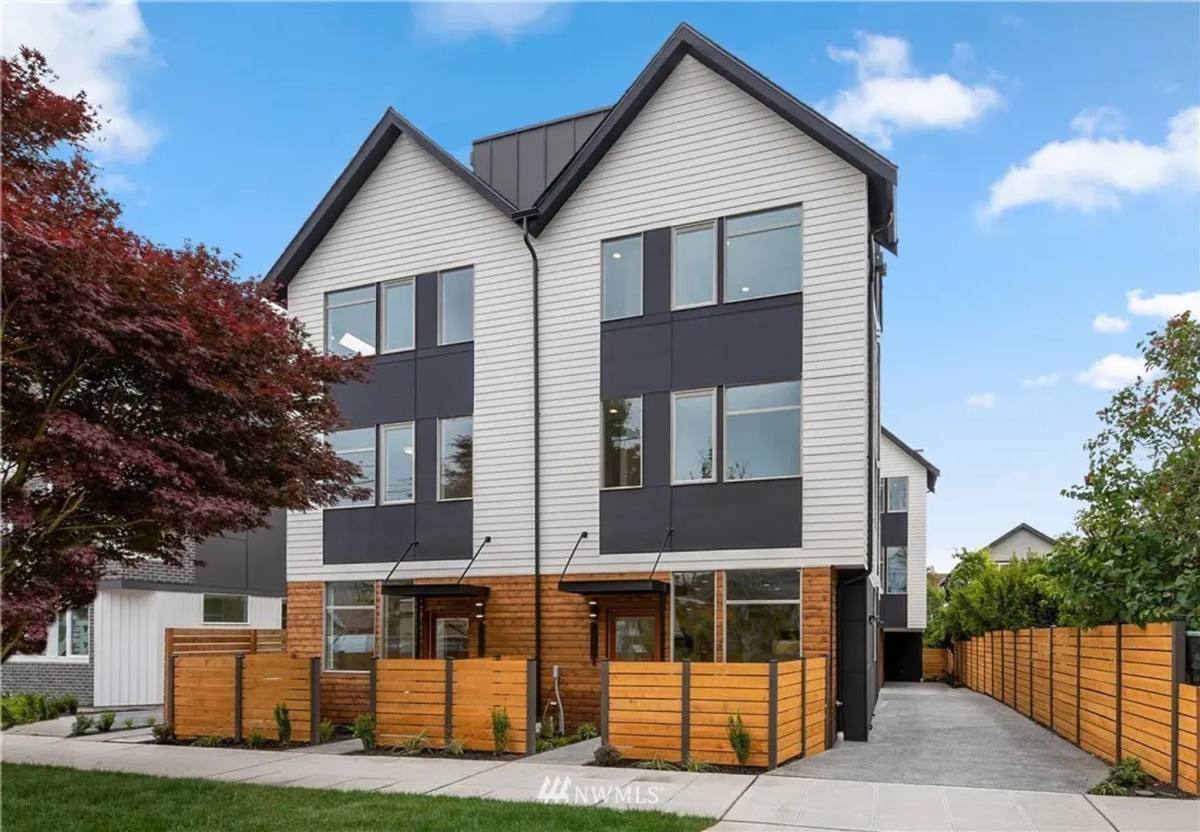 Townhouse for rent at 1133 NW 57th St #B, Seattle, WA 98107