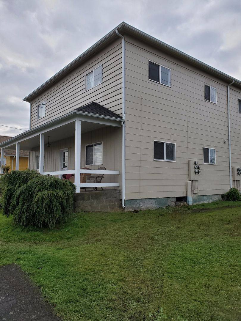Apartment for rent at 277 NW State Ave, Chehalis, WA 98532