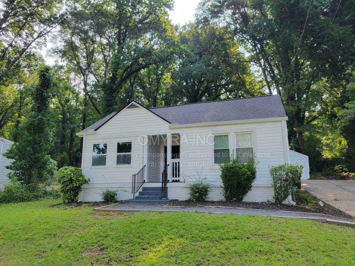 House for rent at 3044 Sylvan Rd, Atlanta, GA 30354