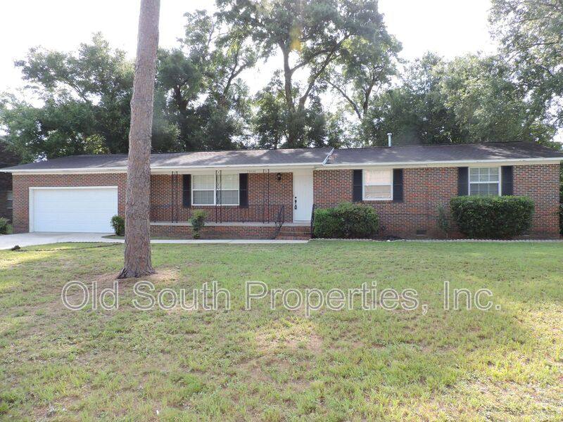 House for rent at 8220 Excelsior Dr, Pensacola, FL 32514