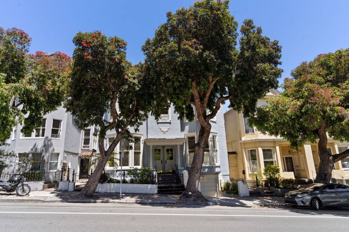 Apartment for rent at 1110 Fulton St, San Francisco, CA 94117