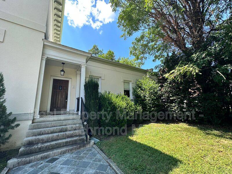 Townhouse for rent at 1101 W Grace St #2, Richmond, VA 23220