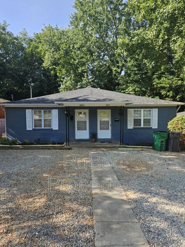 Apartment for rent at 2009 Grier Ave, Charlotte, NC 28216