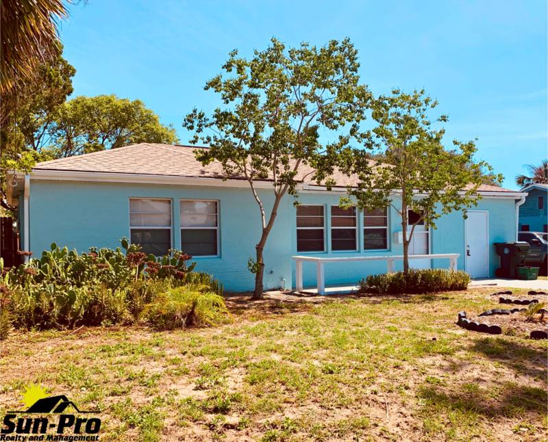 House for rent at 366 Golf Blvd, Daytona Beach, FL 32118