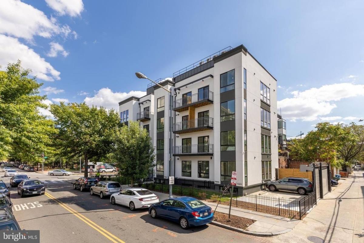 Condo for rent at 14 P St NW, Washington, DC 20001