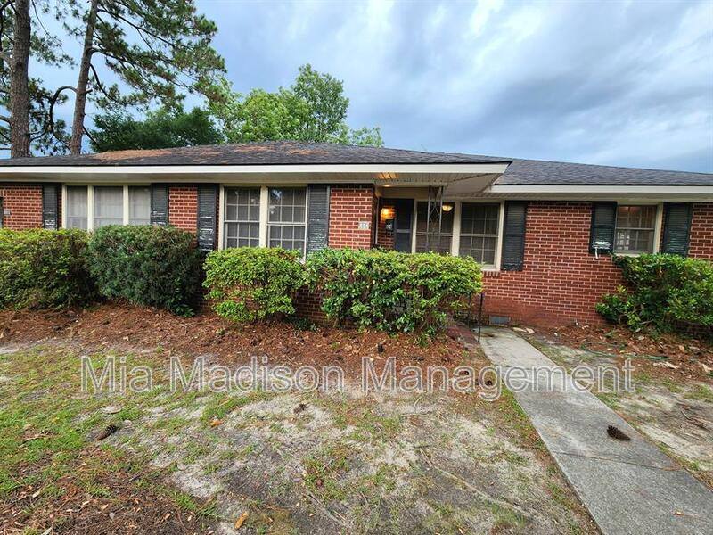 House for rent at 604 E 54th St, Savannah, GA 31405