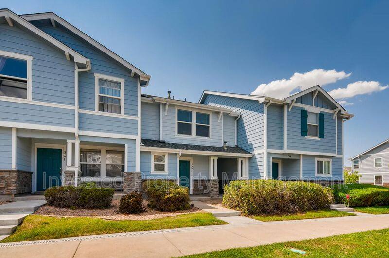 Townhouse for rent at 5793 Ceylon St, Denver, CO 80249