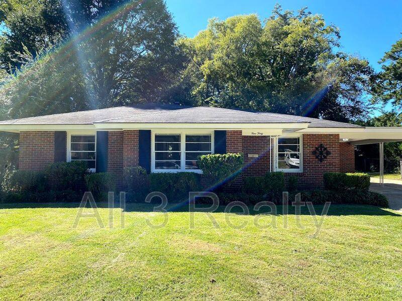 House for rent at 940 Green Ridge Court, Montgomery, AL 36109
