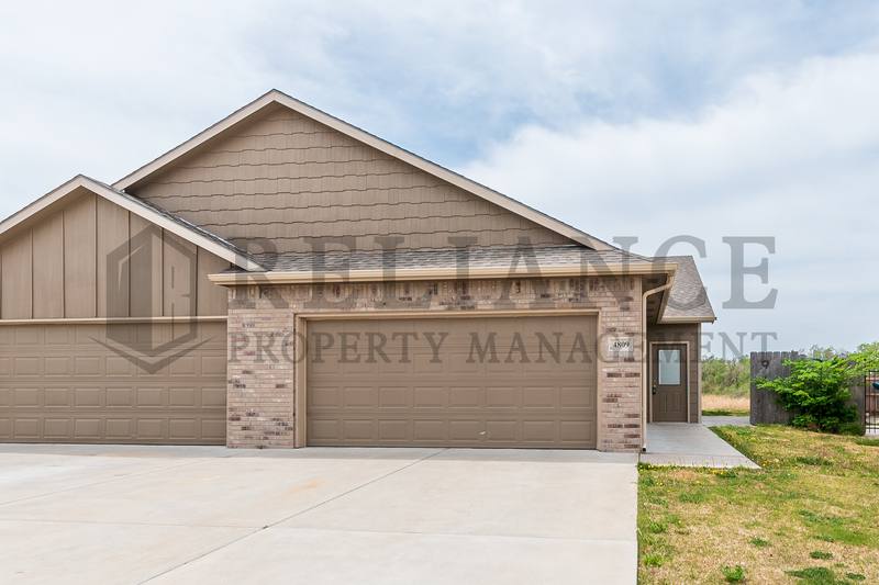 House for rent at 4809 N Hillside Court, Wichita, KS 67220