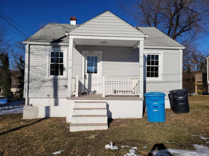 House for rent at 3911 Michigan Ave NW, Roanoke, VA 24017