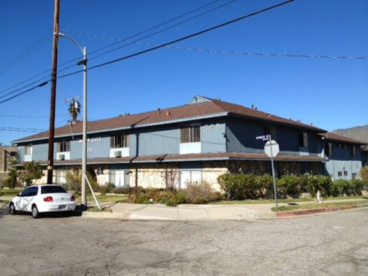 Apartment for rent at 8231 Wyngate St, Sunland, CA 91040