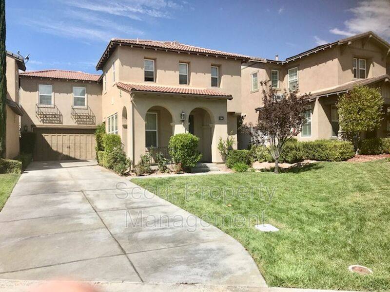 House for rent at 28770 Oak Park Lane, Temecula, CA 92591