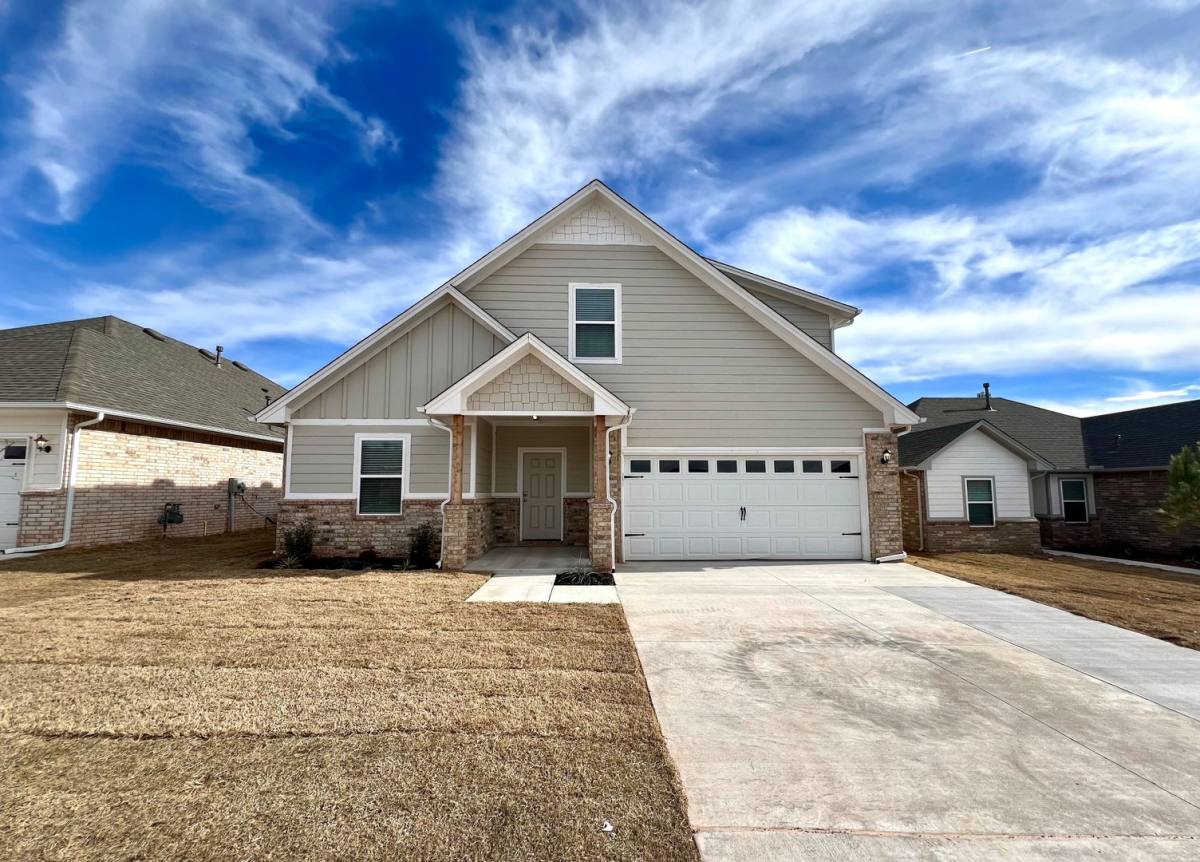 House for rent at 12412 Aldrin Way, Edmond, OK 73013