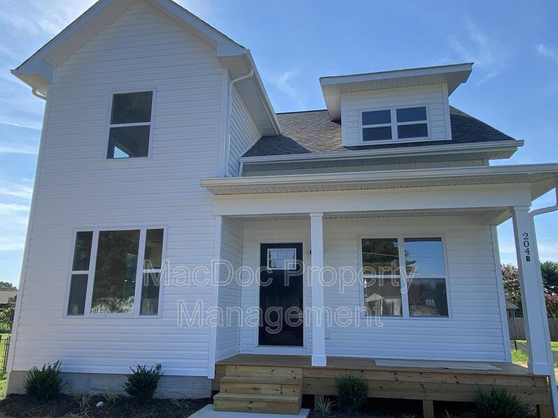 House for rent at 204B Hamilton St, Fredericksburg, VA 22408