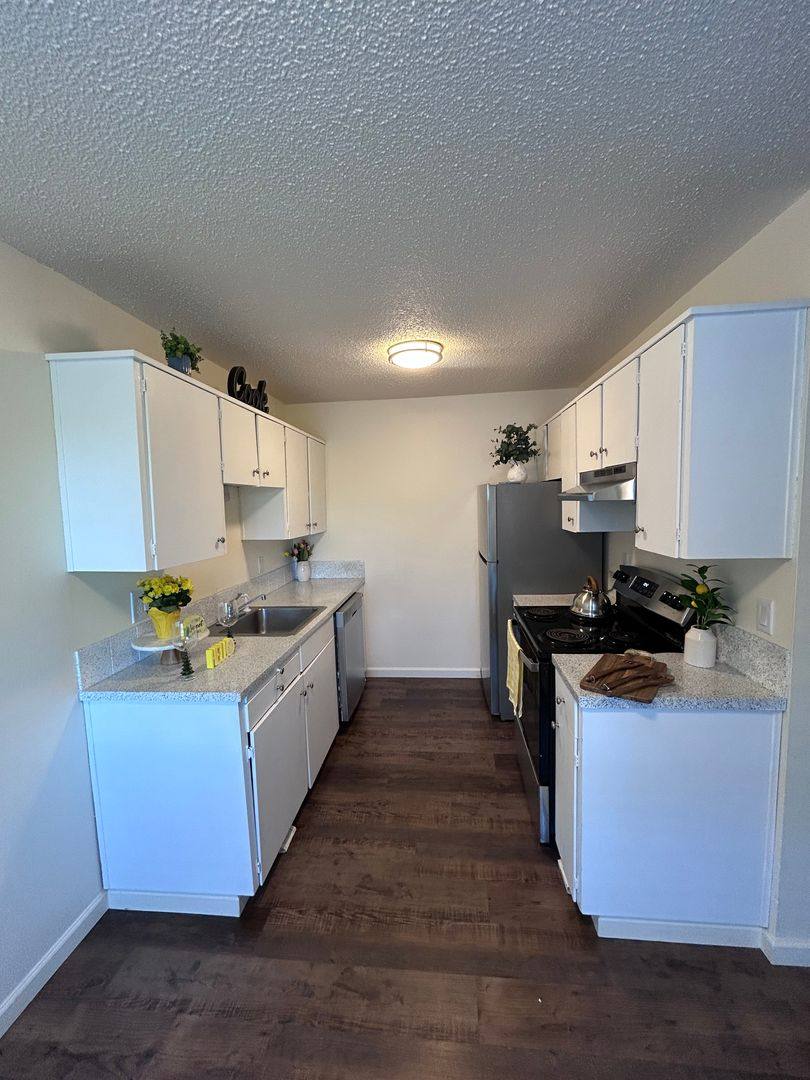 Apartment for rent at 18633 SW Blanton St, Beaverton, OR 97007