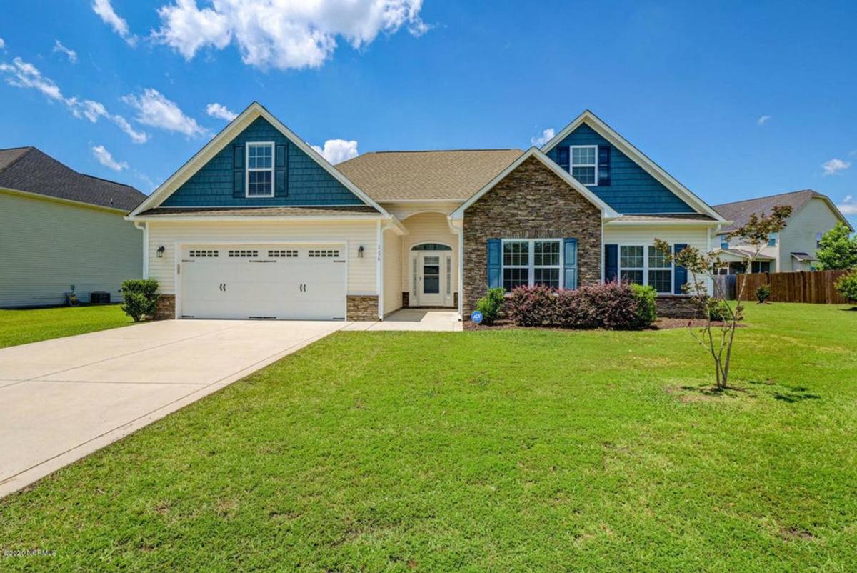 House for rent at 116 Regatta Way, Sneads Ferry, NC 28460