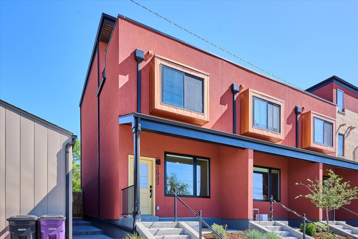 Townhouse for rent at 3943 W 12th Ave, Denver, CO 80204