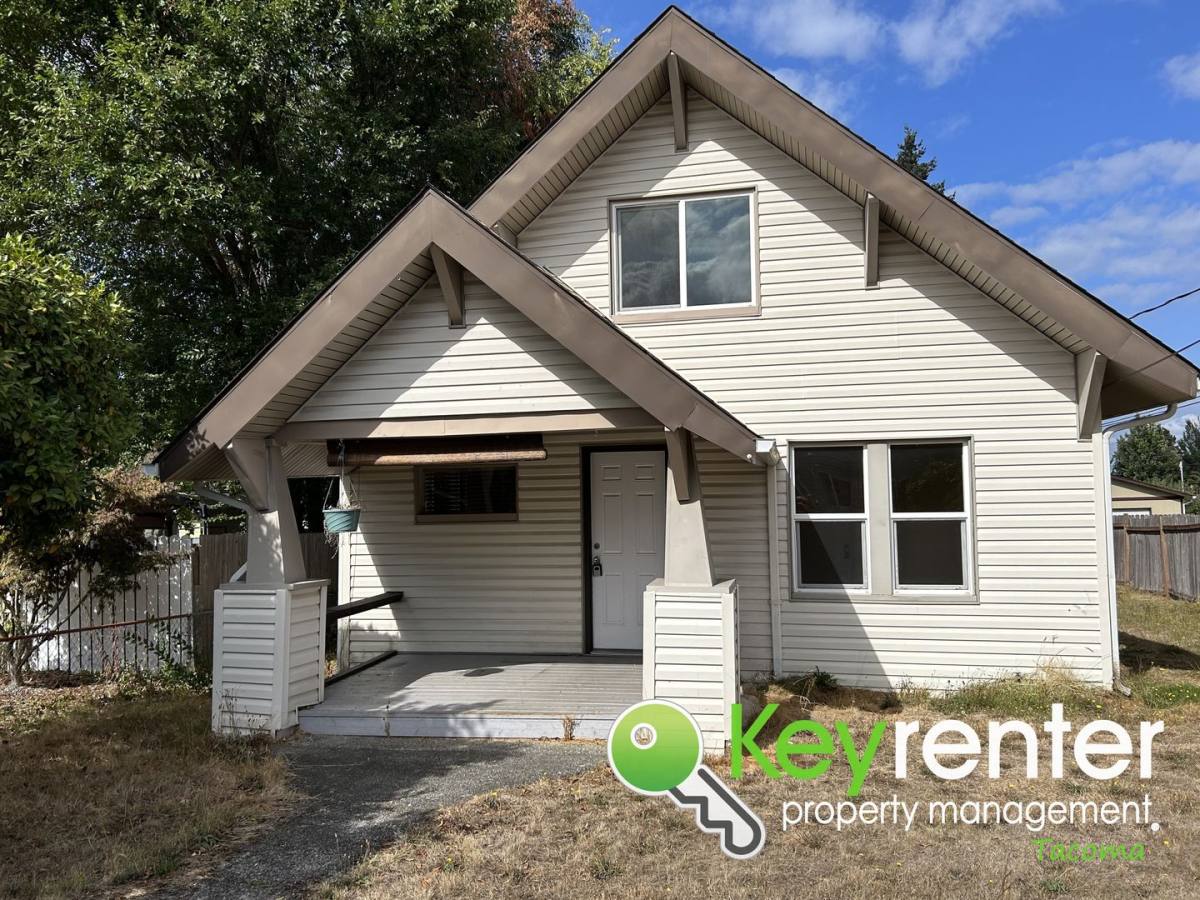 House for rent at 829 E 46th St, Tacoma, WA 98404